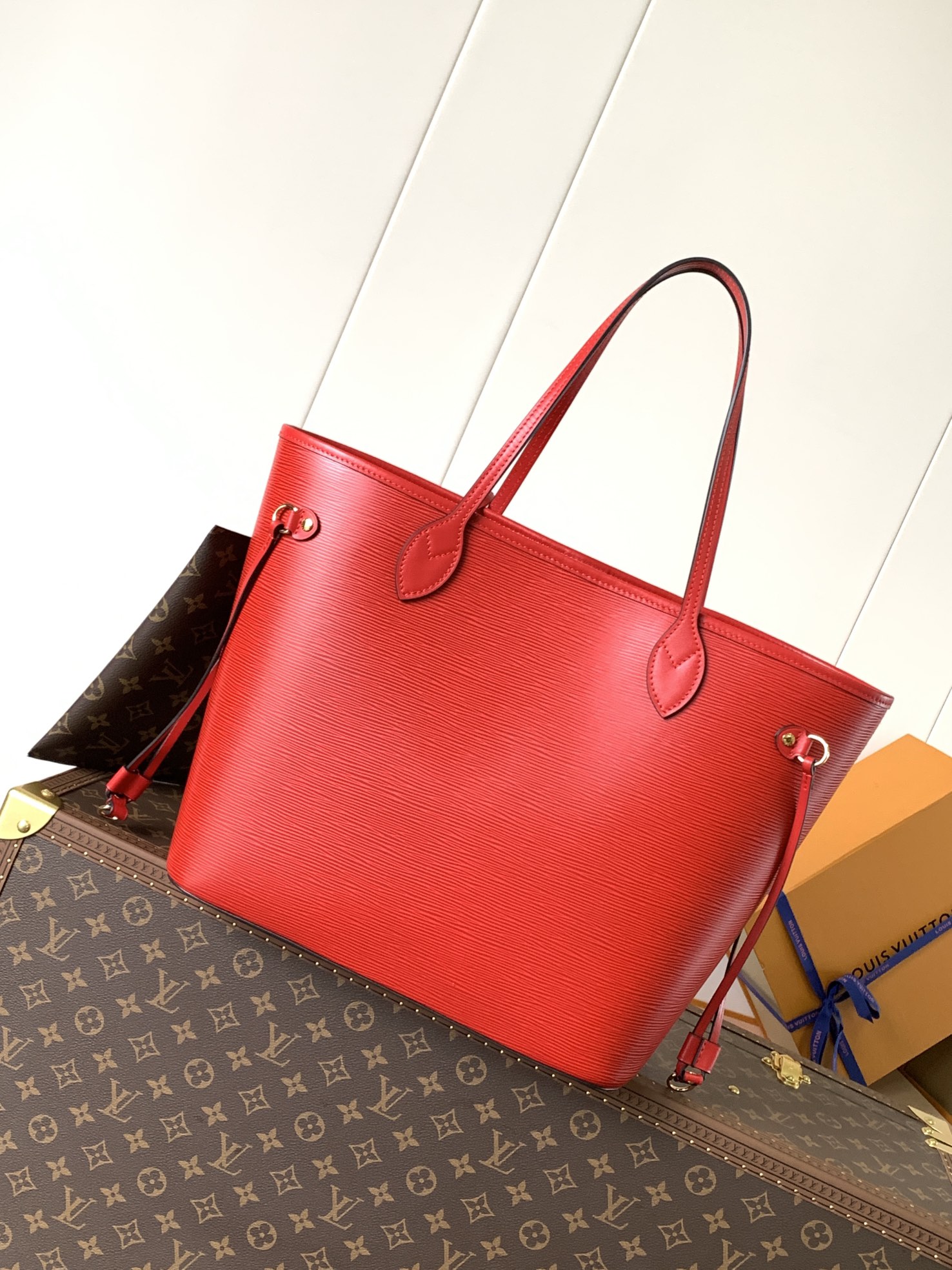 LV Neverfull MM 卡斯蒂利亞紅