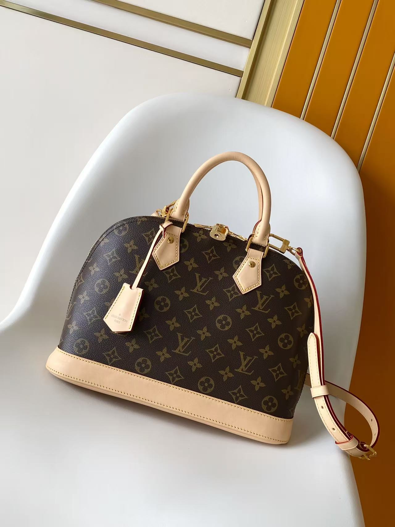 LV Alma PM 經典老花