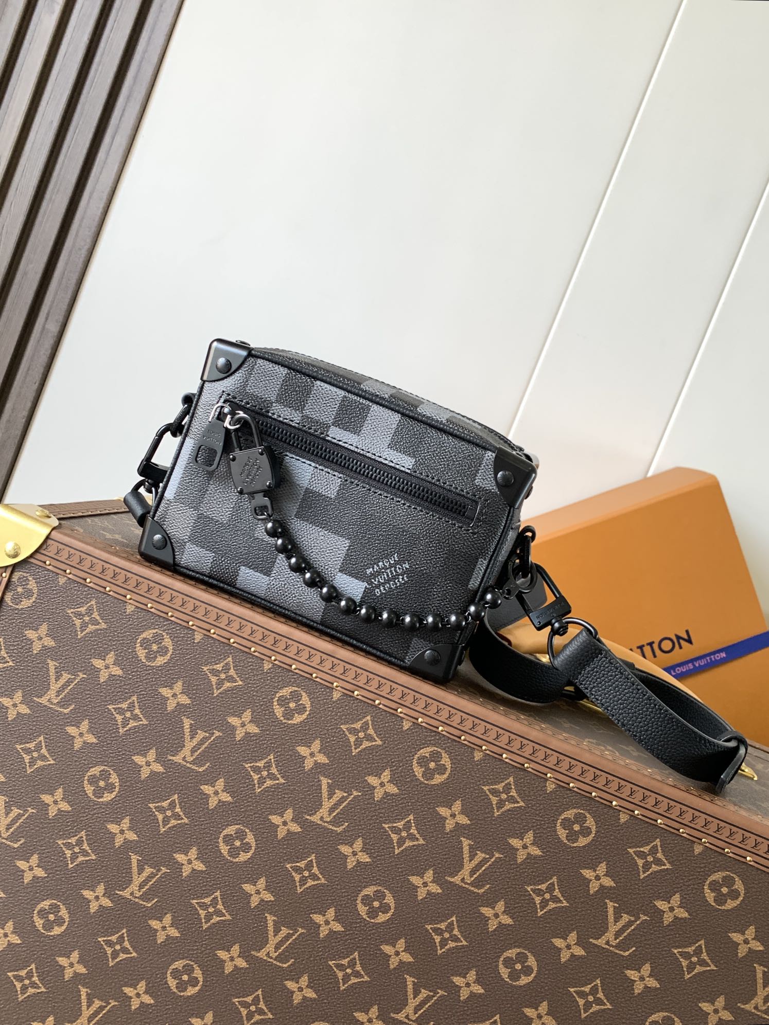 LV Mini Soft Trunk 黑灰像素棋盤
