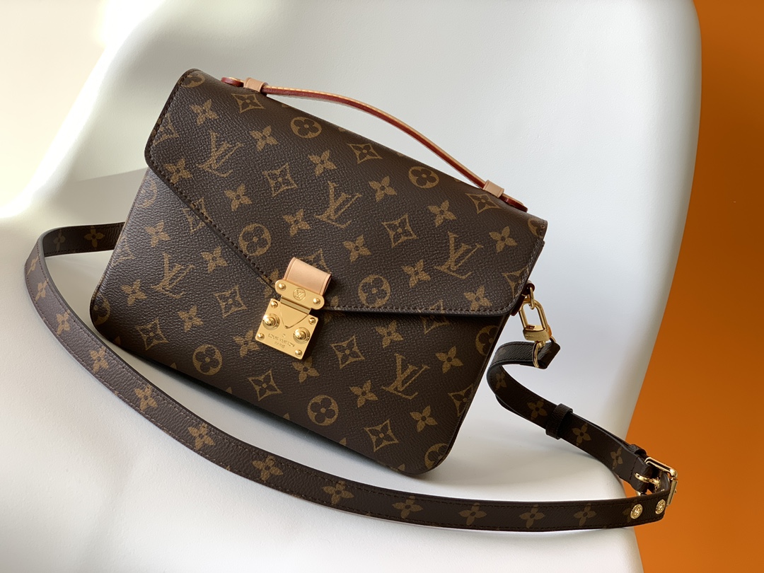 LV Pochette Métis 經典老花