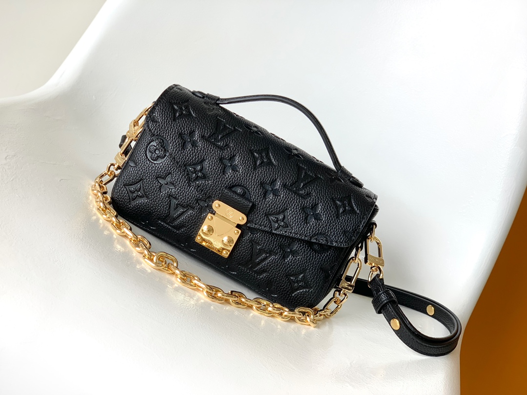 LV Pochette Métis East West 黑色壓花