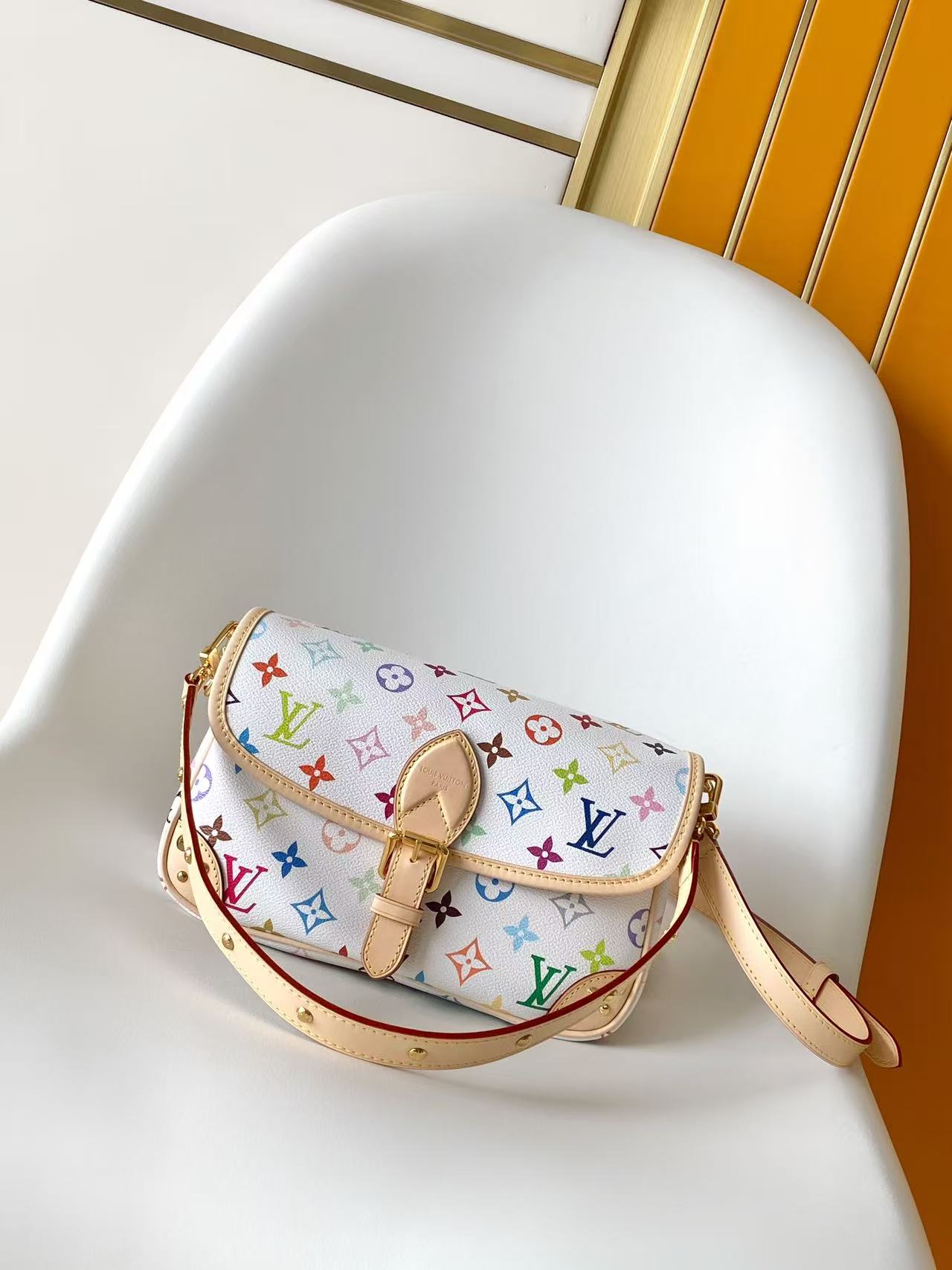 LV x 村上隆 Diane PM 白色彩色老花