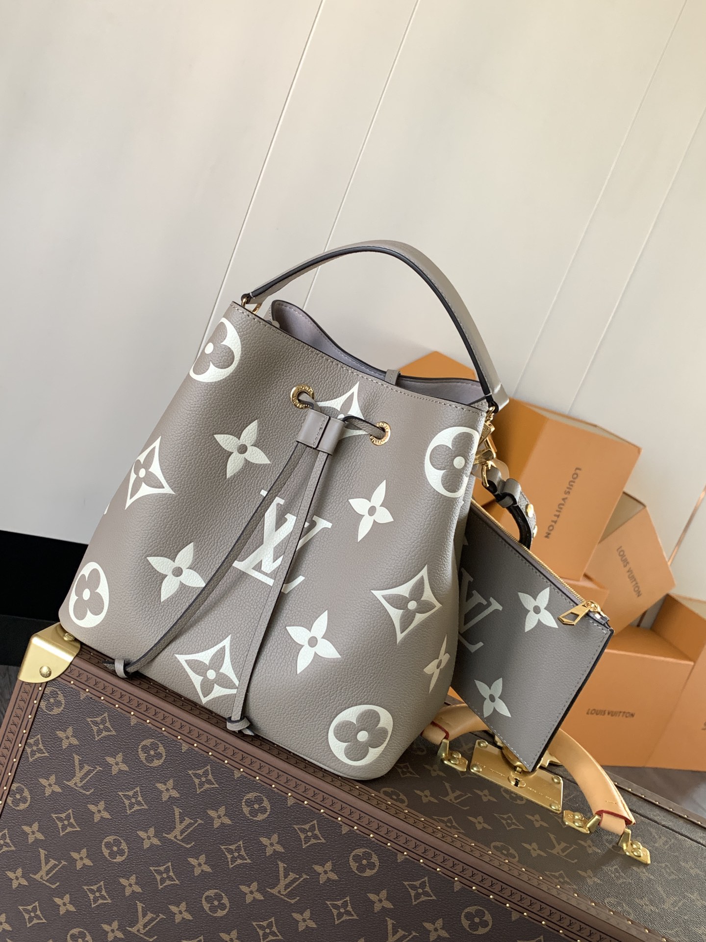 LV NéoNoé MM 斑鳩灰奶油白