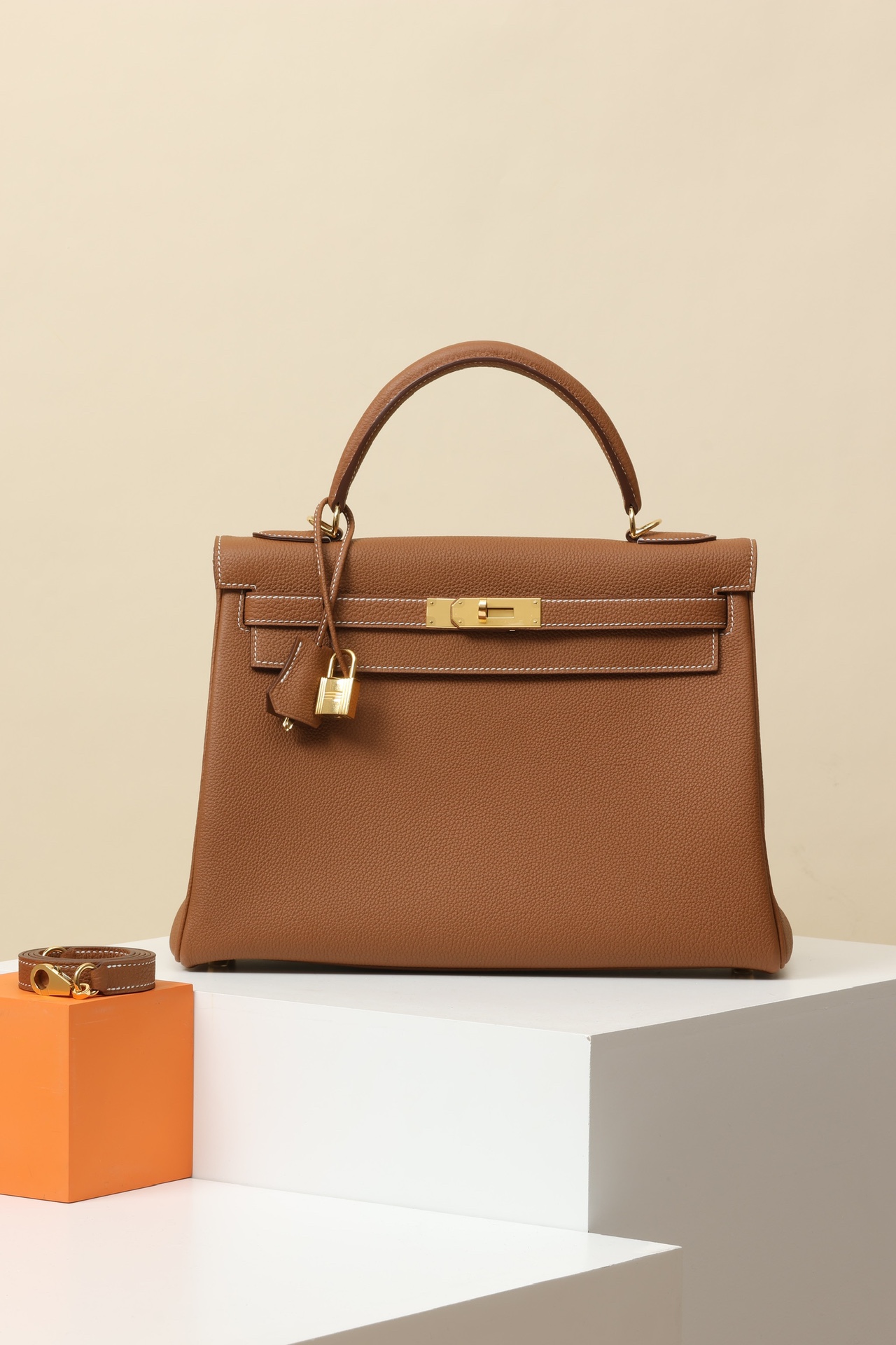 Hermès Kelly 32 CK37 金棕 Togo 皮 金扣