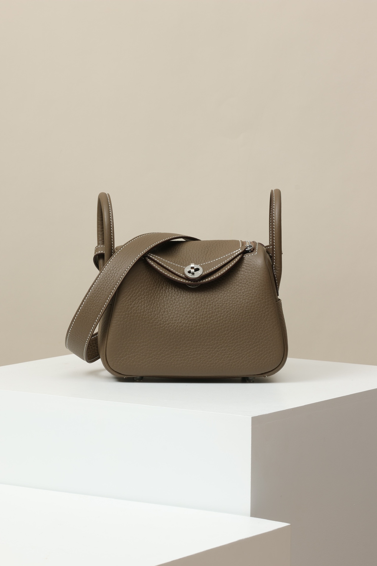Hermès Mini Lindy 19 CK18 大象灰 TC 皮 銀扣
