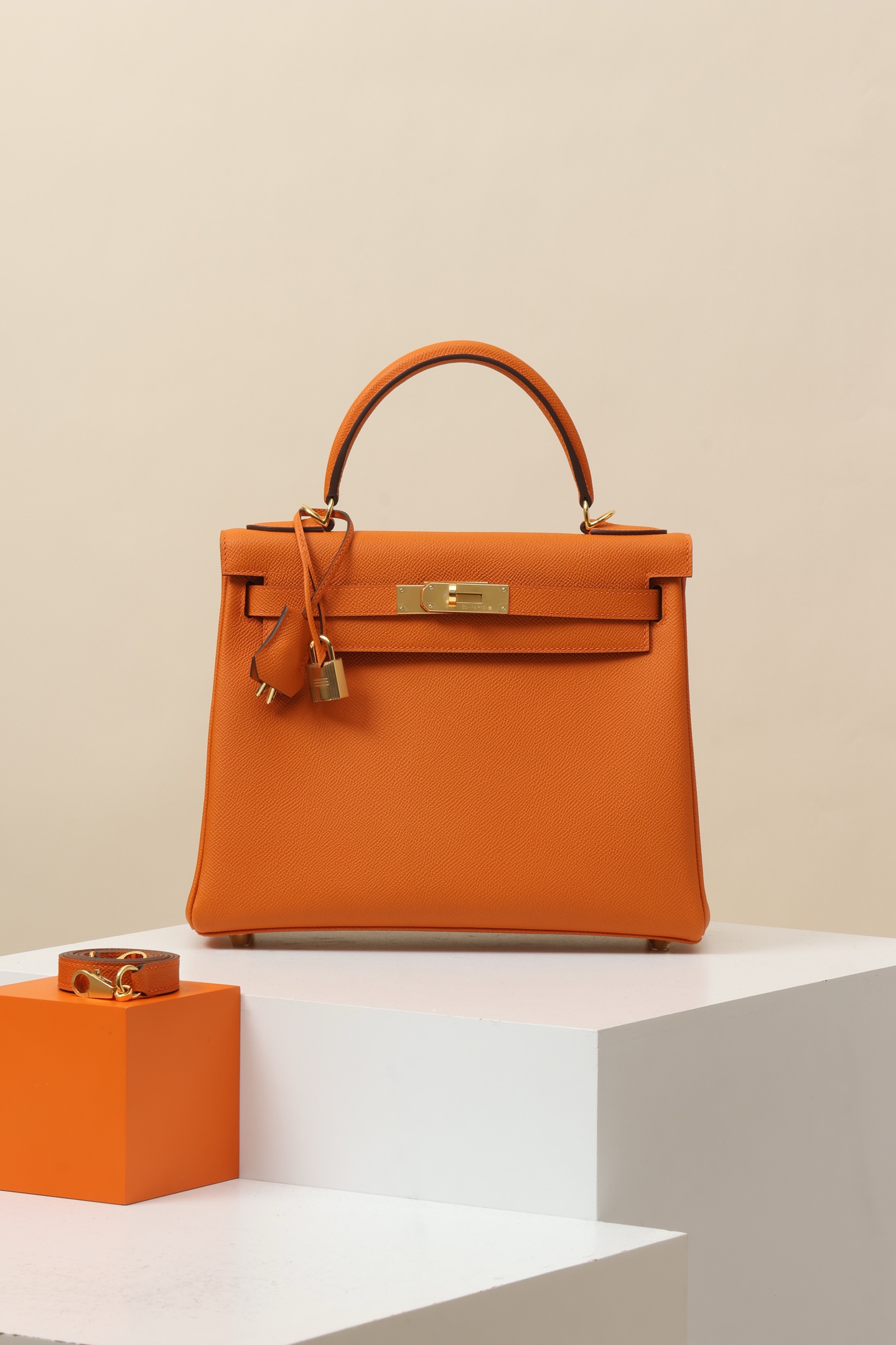 Hermès Kelly 28 CK93 經典橙 Epsom 皮 金扣