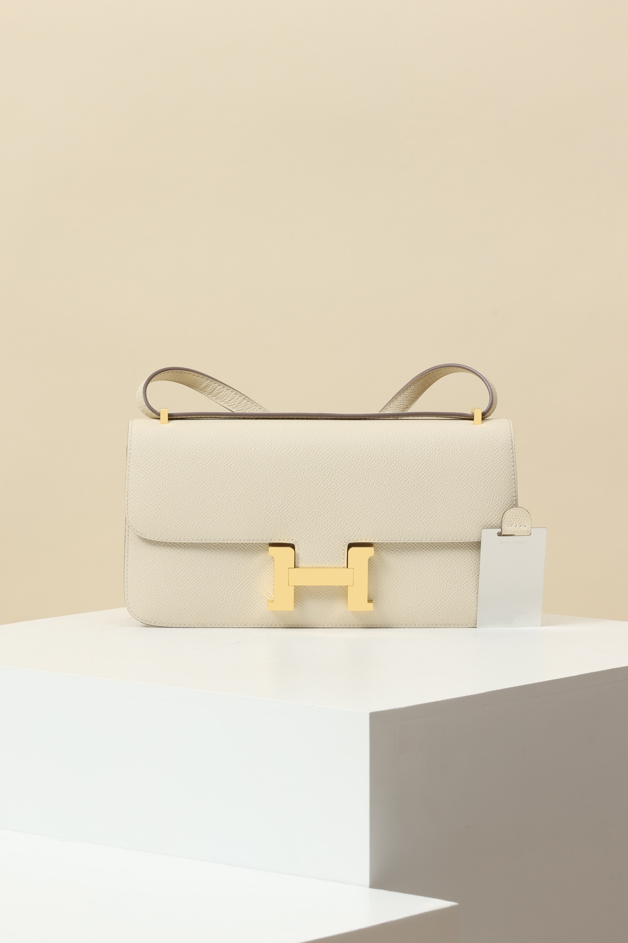 Hermès Constance 24 CC10 奶昔白 Epsom 皮 金扣