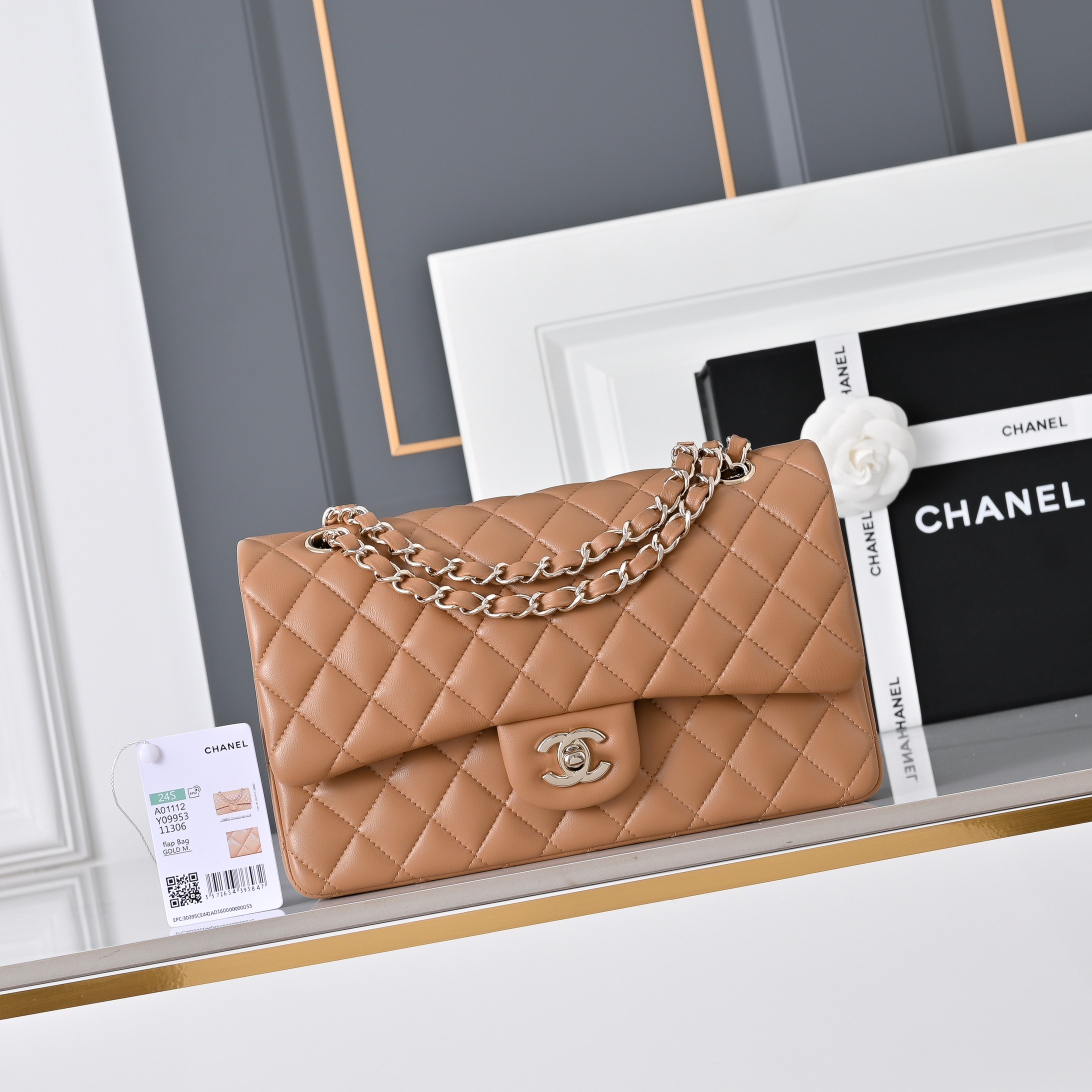 CHANEL 經典 11.12 25 焦糖色小羊皮 淡金扣