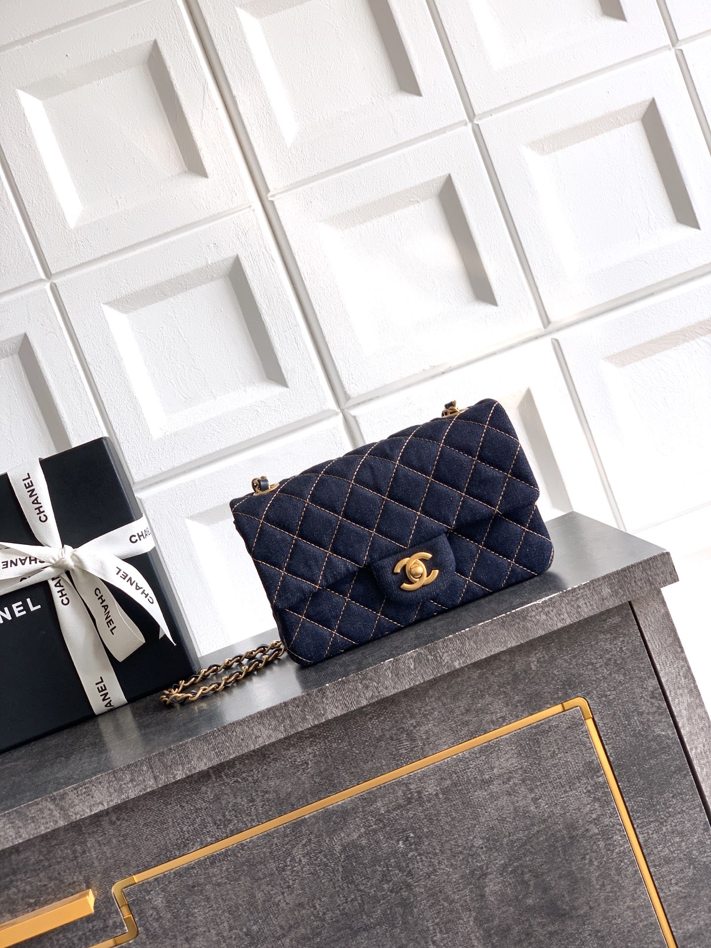 CHANEL Classic Mini 20 深藍牛仔 金釦 A69900