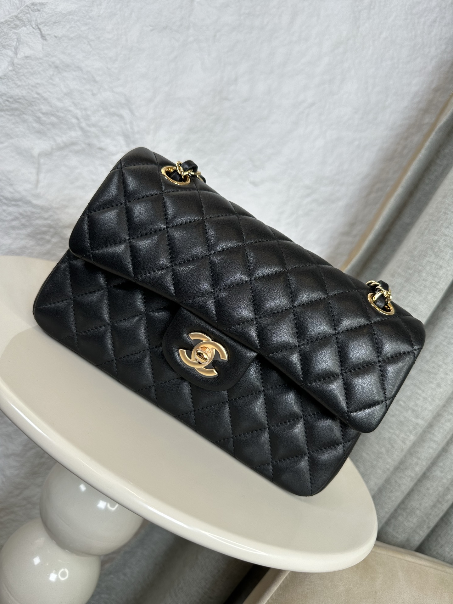 CHANEL 經典 11.12 23 黑色小羊皮 金扣