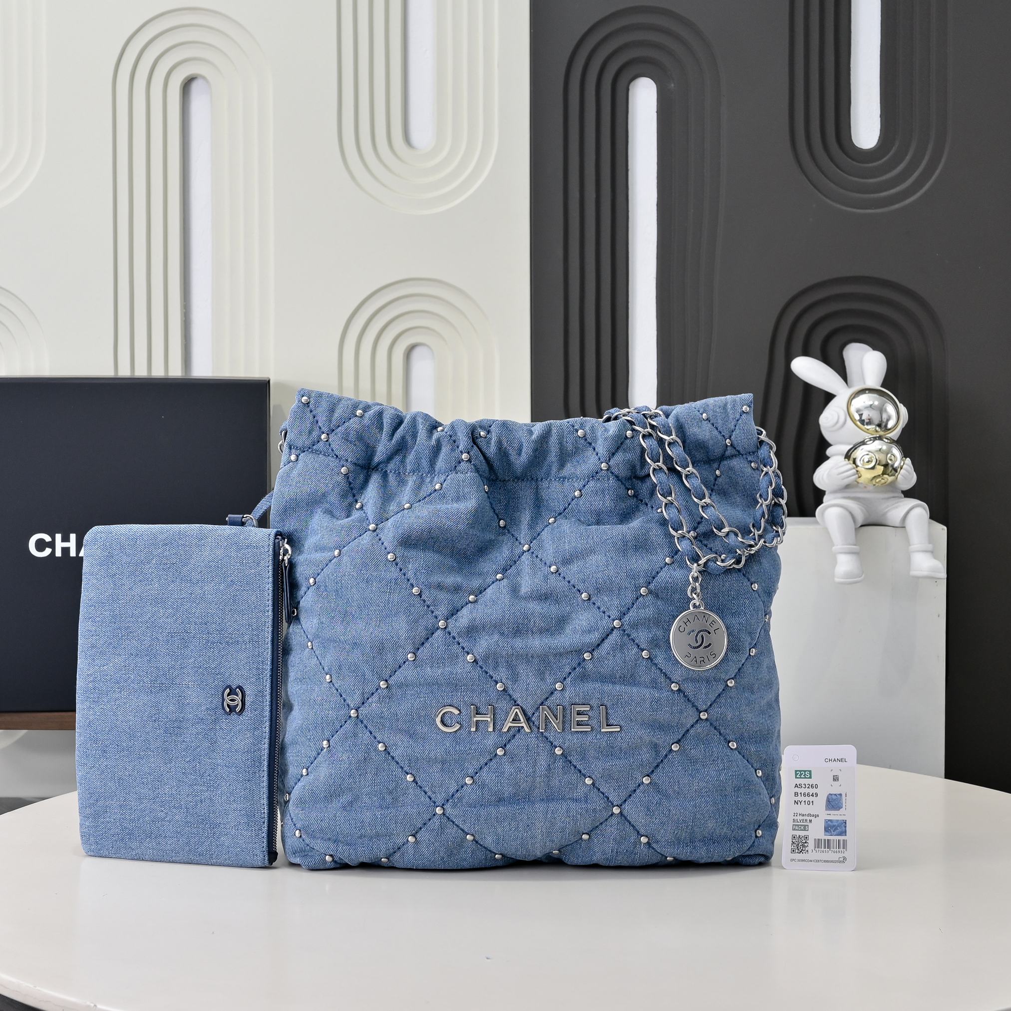 CHANEL 22 AS3260 小型 藍色丹寧鉚釘 銀扣