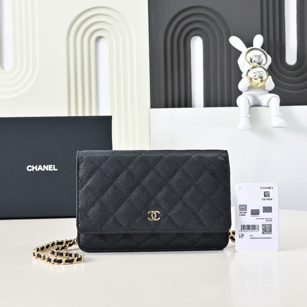 CHANEL Classic WOC AP0250 黑色粒紋小牛皮 鍊帶皮夾 金扣
